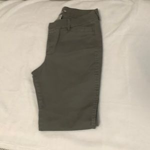 Old Navy Size 4 Gray Pixie Pants